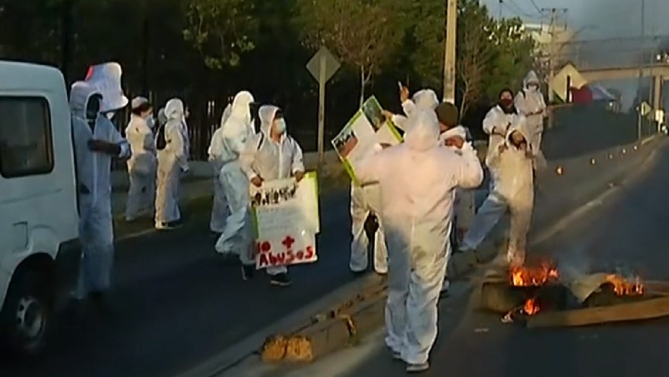 Desvíos de tránsito en autopista Vespucio Sur en San Ramón Desvíos de tránsito en autopista Vespucio Sur por protestas y barricadas