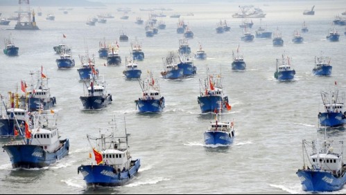 Flota de pesqueros chinos: La estrategia del Gobierno para la vigilancia de las embarcaciones
