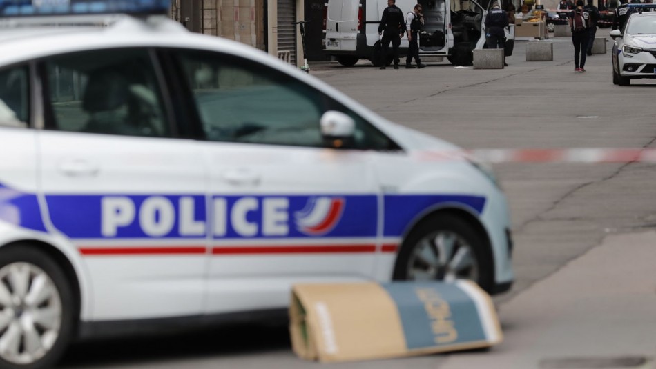 Hombre decapitado Hombre es decapitado en Francia.