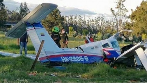 Bebé sobrevive a caída de avión gracias a que su madre lo protege