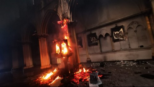 Carabineros denuncia ataque con fuego a Iglesia institucional en San Borja