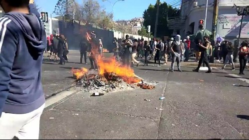 Incidentes en las afueras del Congreso marcan manifestaciones en Valparaíso