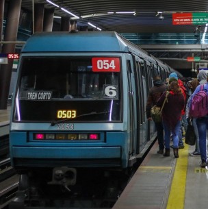 Metro suspende servicio en estación Protectora de la Infancia debido a disturbios Metro suspende servicio en estación Protectora de la Infancia debido a disturbios