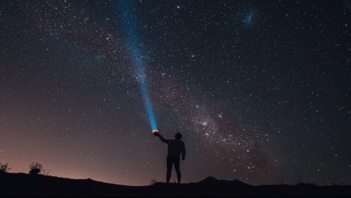 ¿Es nuestro mundo una realidad virtual? Esto dice un astrofísico de la Universidad de Columbia