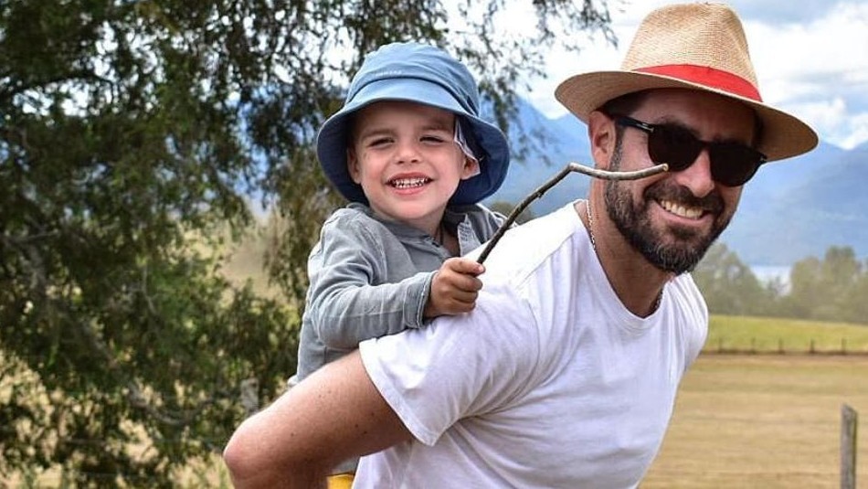 Viudo de Javiera Suárez celebró el cumpleaños de su hijo con especial recuerdo a la periodista Viudo de Javiera Suárez celebró el cumpleaños de su hijo con especial recuerdo a la periodista