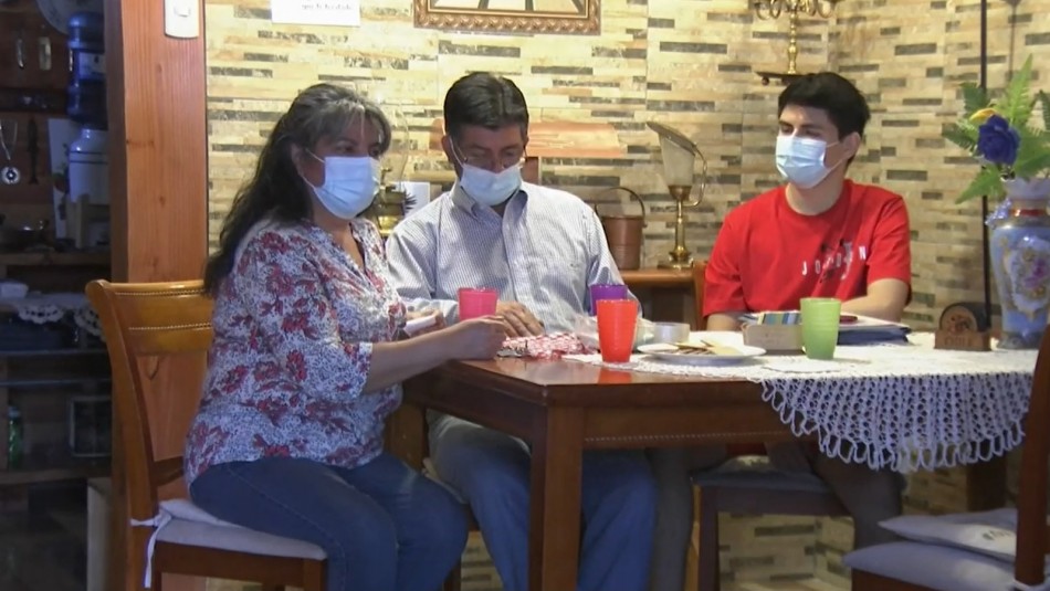 Familia gastó dinero de costoso tratamiento de su hijo para paliar crisis económica Familia gastó dinero de costoso tratamiento de su hijo para paliar crisis económica