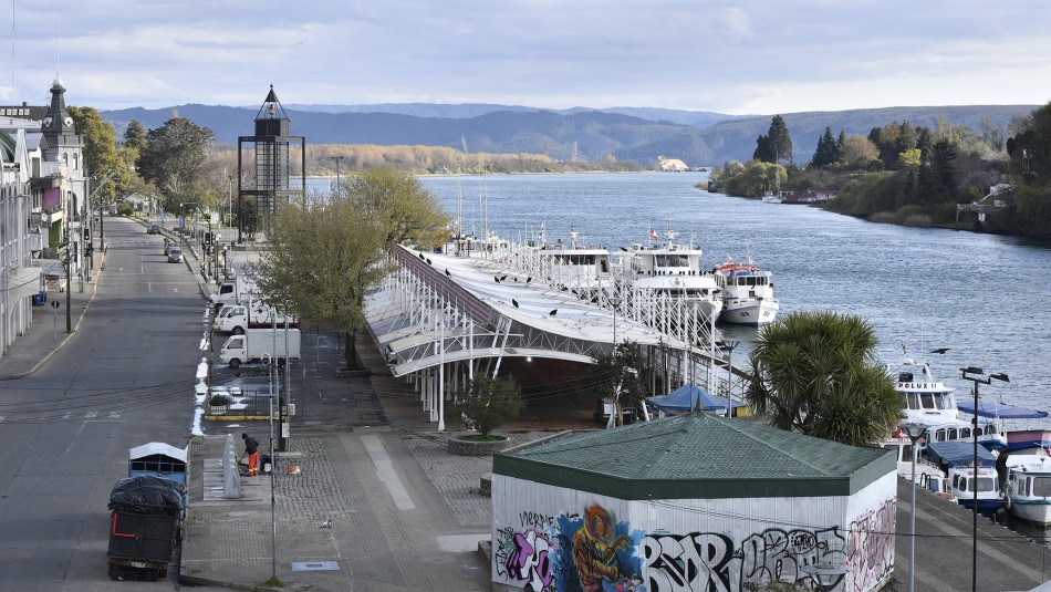 En Valdivia reportan falta de lanchas para ir a locales de votación En Valdivia reportan falta de lanchas para ir a locales de votación