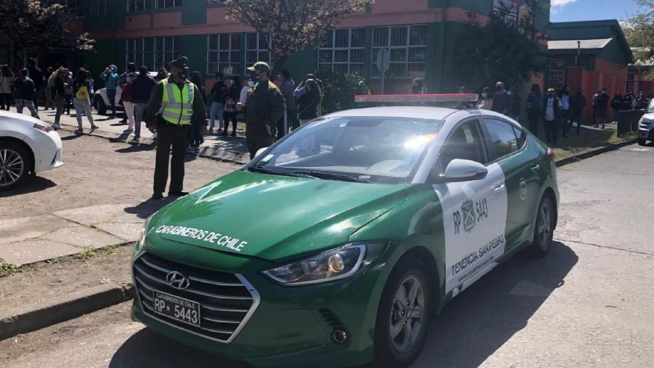 Detienen a mujer tras ser sorprendida fotografiando su voto en San Pedro de la Paz Detienen a mujer tras ser sorprendida fotografiando su voto en San Pedro de la Paz