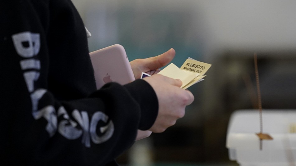 Hombre llegó a votar y le dijeron que ya lo había hecho Hombre llegó a votar y le dijeron que ya lo había hecho