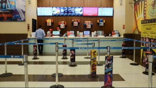 Aforo máximo y prohibición de comer: Así funcionan los cines en etapa de Apertura Inicial