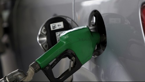 Precio de las bencinas bajará a partir de este jueves