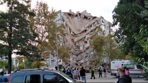 Terremoto en Turquía: Video registra momento exacto del desplome de edificio