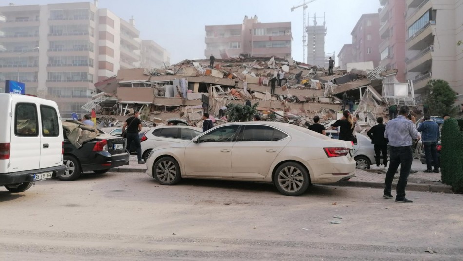 Terremoto Terremoto y tsunami en Turquía y Grecia deja al menos 14 muertos 419 heridos