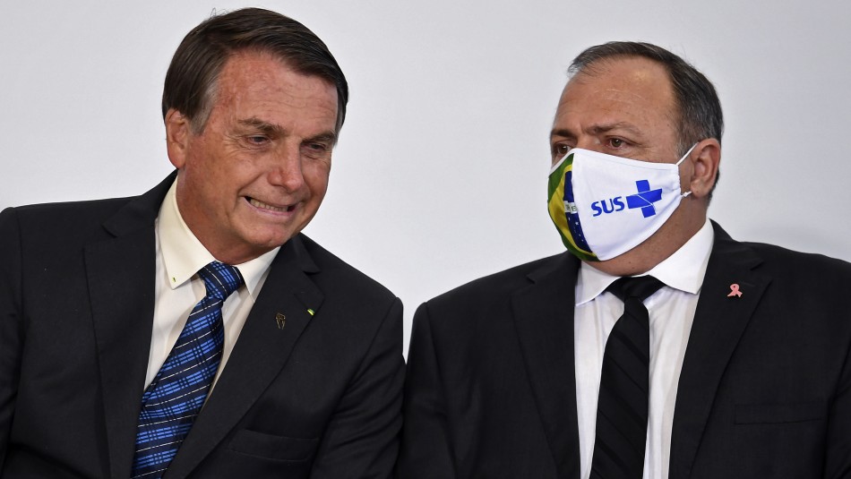 Jair Bolsonaro y Eduardo Pazuello. Ministro de Salud brasileño con coronavirus desde hace diez días fue hospitalizado