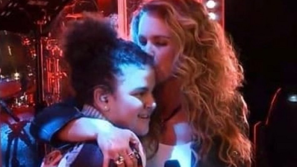 Lucero y su hija cantan juntas por primera vez: Así fue su emotiva presentación Lucero y su hija cantan juntas por primera vez: Así fue su emotiva presentación