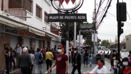 Siete comunas de la RM avanzan a etapa de Preparación y una a Apertura Inicial