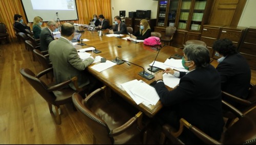 Avanza proyecto de 10% AFP: Aprueban que retiro sea en una cuota