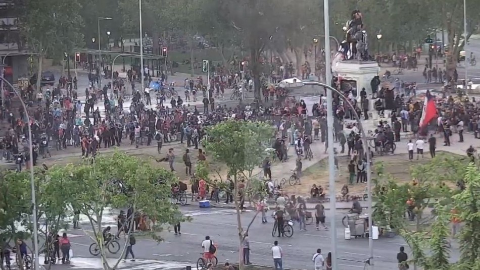 Se registran incidentes en nueva manifestación en Plaza Italia Se registran incidentes en nueva manifestación en Plaza Italia