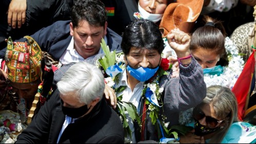 Evo Morales regresa a Bolivia: Presidente de Argentina lo despide en la frontera