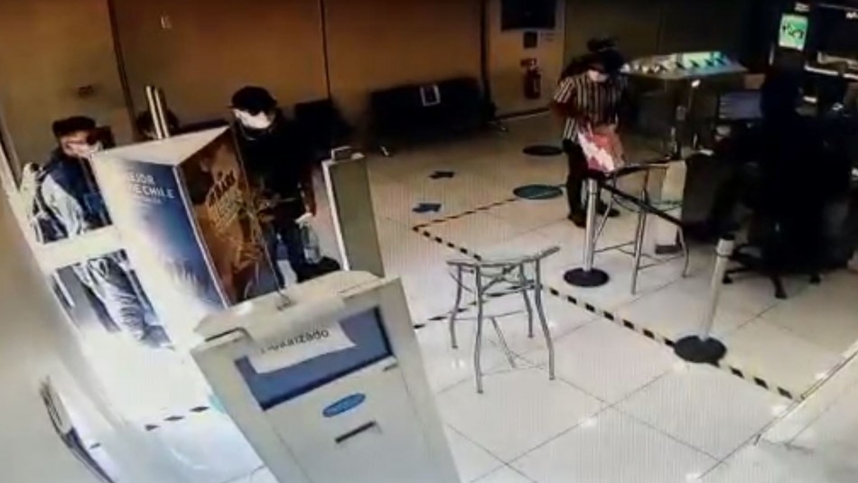 Robo celulares Sujeto que participó en robo en Maipú tenía más de 30 detenciones anteriores