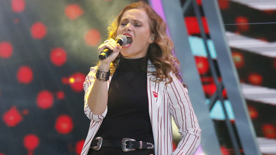 Amaya Forch sorprende a sus seguidores con cover de Iron Maiden Amaya Forch sorprende a sus seguidores con cover de Iron Maiden