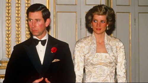 The Crown: Foto revela parecido entre Diana y Carlos con los actores que los interpretaron