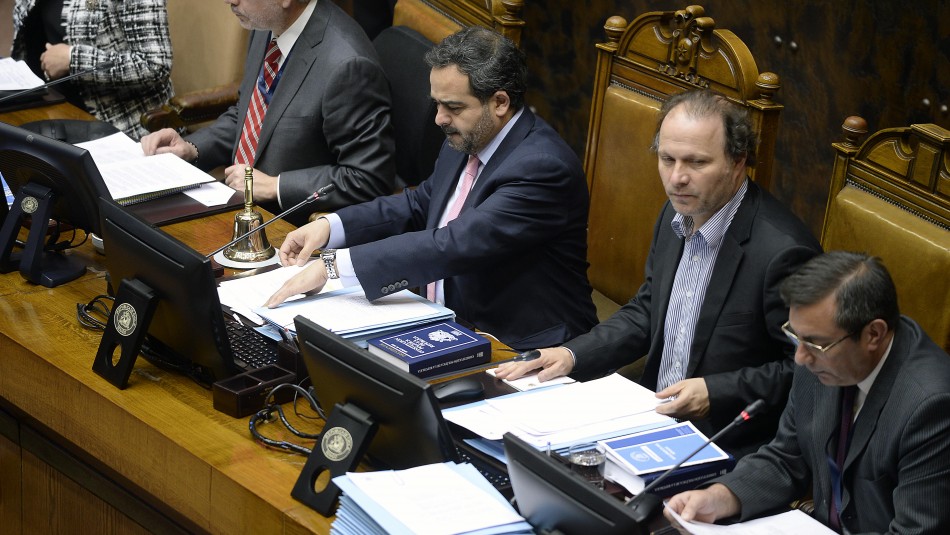 Senado 10 afp Retiro 10% AFP: Comisión de Constitución continuará debate del proyecto la próxima semana