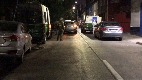 Un carabinero herido tras intercambio de disparos con delincuentes en el centro Santiago