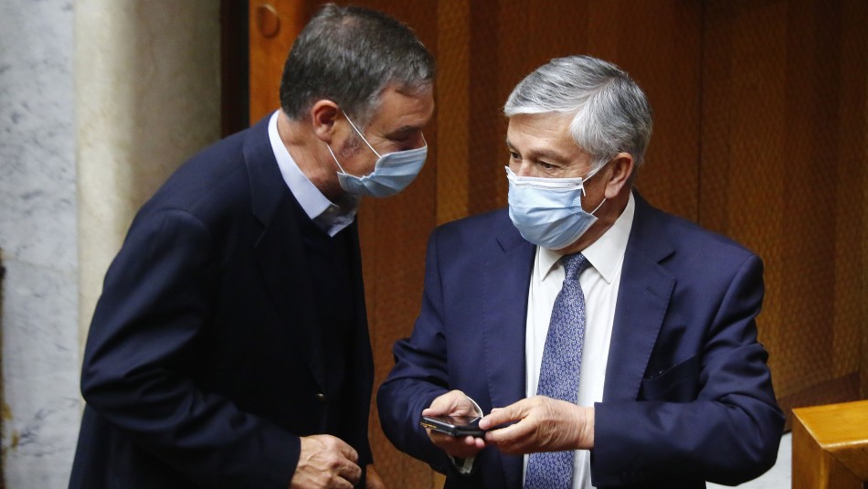 Retiro de 10%: Senadores presionan al Gobierno para crear proyecto propio o apoyarán el actual Retiro de 10%: Senadores presionan al Gobierno para crear proyecto propio o apoyarán el actual