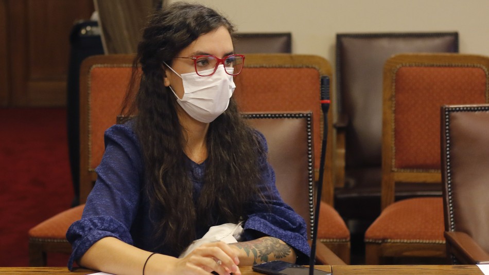 Camila Vallejo Presentan proyecto para que la Convención Constitucional defina si mantiene quórum de 2/3