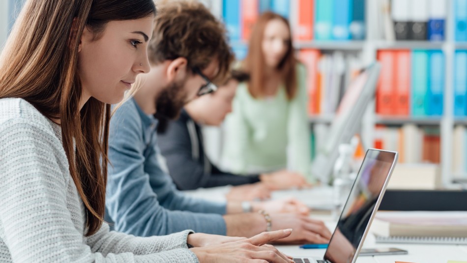 Gratuidad y becas 2021: Extienden plazo para postular a los beneficios Becas y gratuidad 2021
