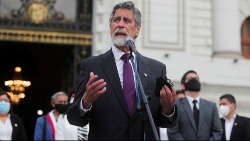 Francisco Sagasti jura como Presidente de Perú: 'No es un momento de celebración'