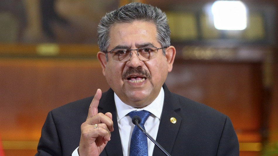 Manuel Merino Perú: Expresidente Merino firmó ley para retiro de fondos AFP el día que renunció