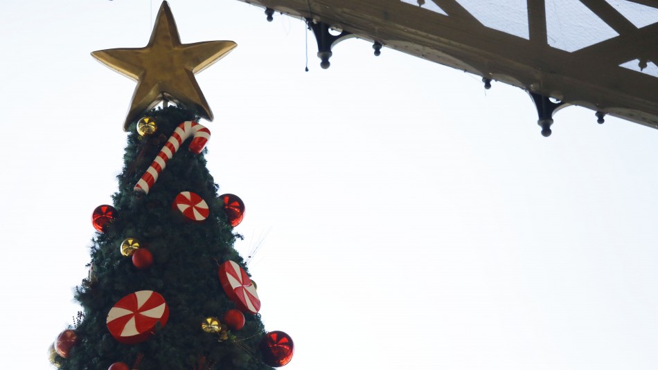 Minsal restringirá reuniones para Navidad con plan similar al 'Fondéate en tu casa'