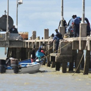 Denuncian que 16 niños venezolanos migrantes fueron deportados al mar en Trinidad y Tobago Denuncian que 16 niños venezolanos migrantes fueron deportados al mar en Trinidad y Tobago
