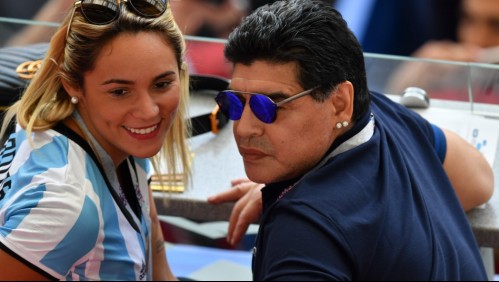 Última pareja de Diego Maradona se desmayó al enterarse de su muerte