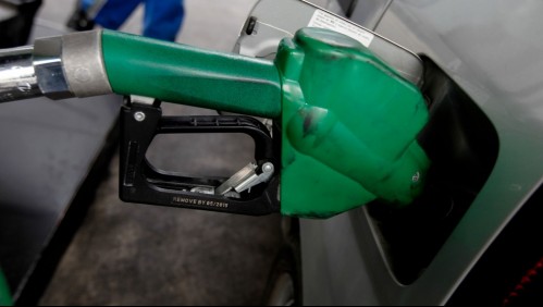 Precio de las bencinas bajará a partir de este jueves