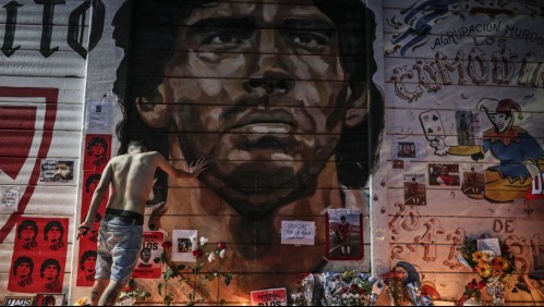 'Hay que dejarlo descansar en paz': Hermano de Maradona le dedica sentidas palabras desde Italia