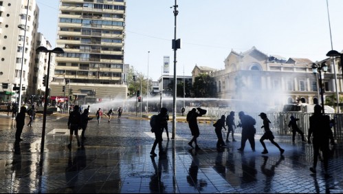 La nueva 'Zona Cero' de Santiago: Manifestantes buscan llegar a La Moneda
