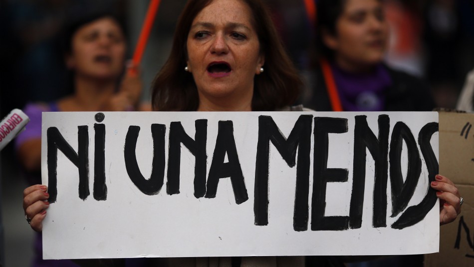 79% de las mujeres se sienten inseguras cuando caminan de noche a sus hogares, según encuesta 79% de las mujeres se sienten inseguras cuando caminan de noche a sus hogares, según encuesta