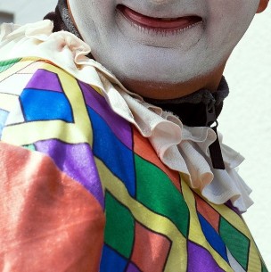 Payaso habría abusado de al menos ocho niños al interior de jardín infantil Payaso habría abusado de al menos ocho niños al interior de jardín infantil
