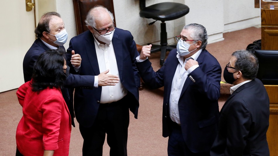 Senado aprueba segundo retiro de fondos AFP del Ejecutivo. Senado aprueba el proyecto de Gobierno para el segundo retiro de fondos de AFP