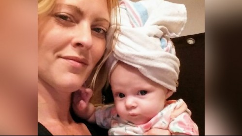 Madre da a luz a su bebé desde el baño de su casa tras negligencia de hospital