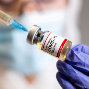 Tendría eficacia del 95%: Rusia empezó a vacunar a sus militares contra el coronavirus Tendría eficacia del 95%: Rusia empezó a vacunar a sus militares contra el coronavirus
