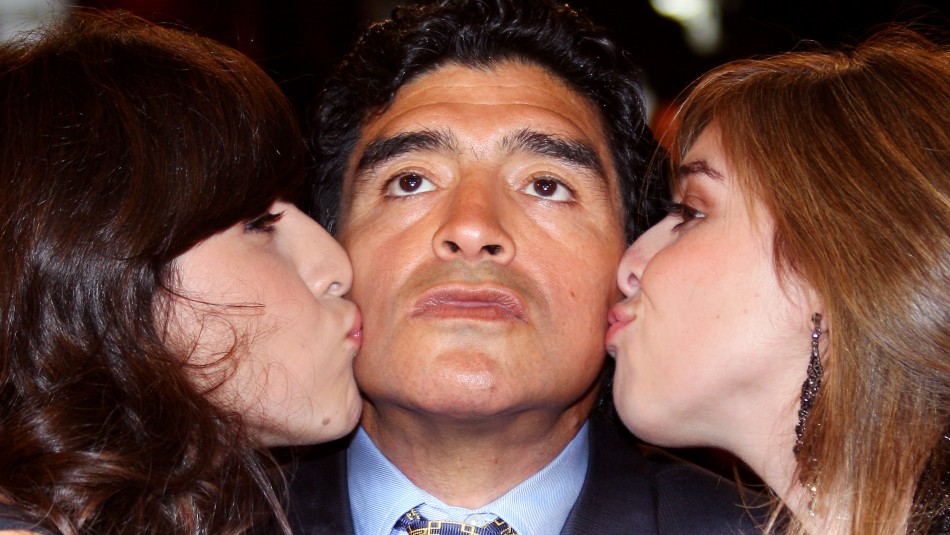 Dalma Maradona a la derecha Hija de Maradona lo despide con emotivo recuerdo: