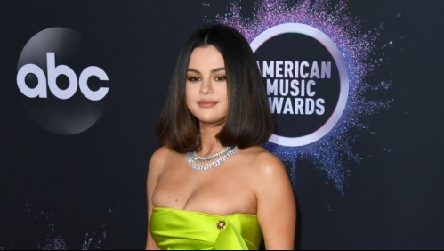 Serie de televisión ofrece disculpas por burlarse del trasplante de riñón de Selena Gomez