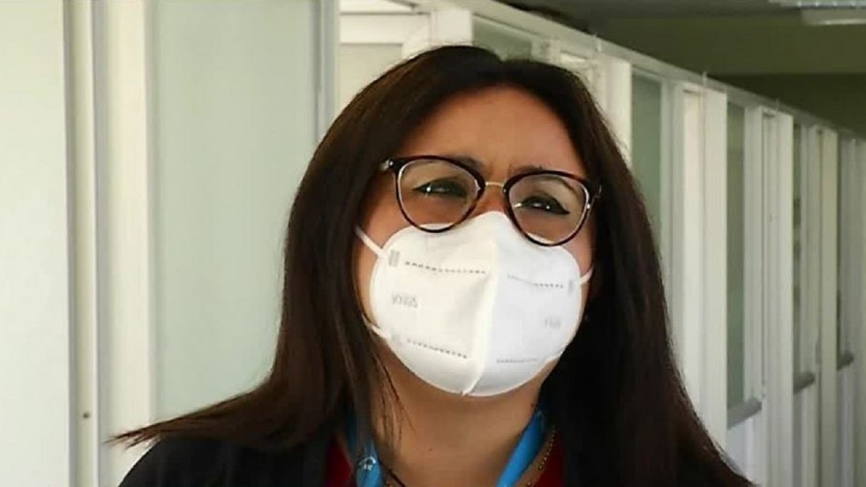 Nicole Silva. Primera chilena en recibir vacuna contra el coronavirus en el país: