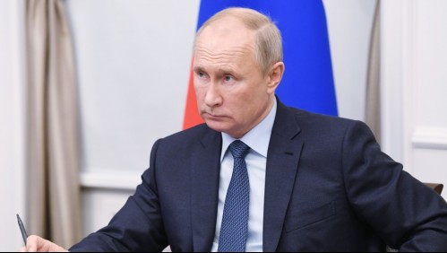 Putin pide vacunación 'a gran escala' en Rusia para la próxima semana
