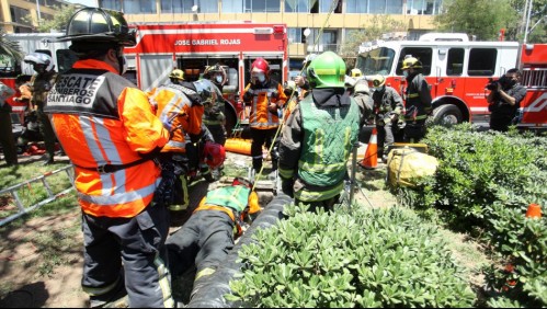 Murió el adulto mayor que cayó en un alcantarillado en la comuna de Santiago
