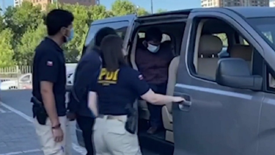 Detienen a médico pediatra por presunto almacenamiento de pornografía infantil Reconocido pediatra entre 6 detenidos por presunto almacenamiento de pornografía infantil